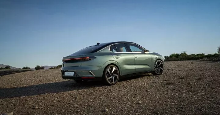 Son dakika: Togg sedan T10F in fiyatı açıklandı! İşte sedan Togg için bireysel ve kurumsal finans destekleri