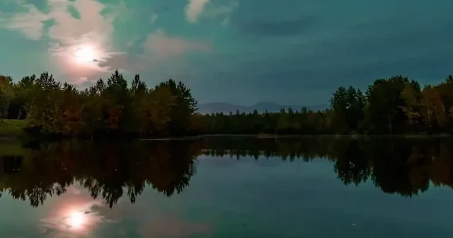 Alaska’da gökyüzü kuzey ışıklarıyla büyülendi VİDEO İZLE