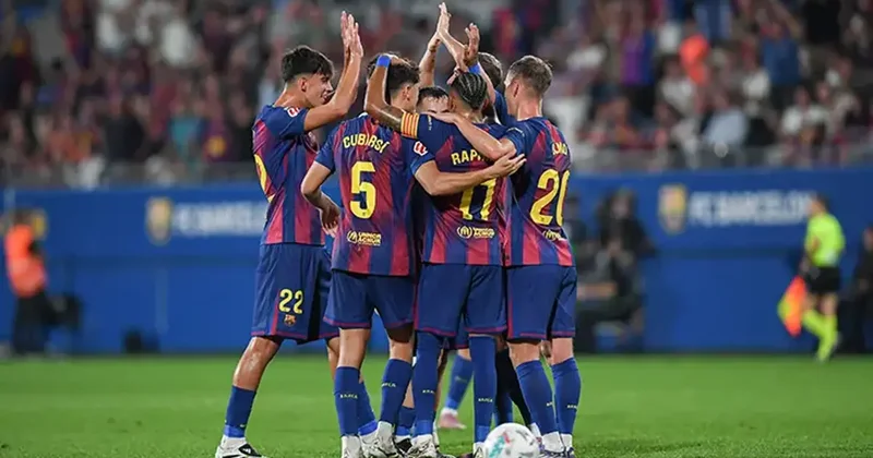 Barcelona thrashes Valencia 6 0, as Rashford bags first La Liga assist