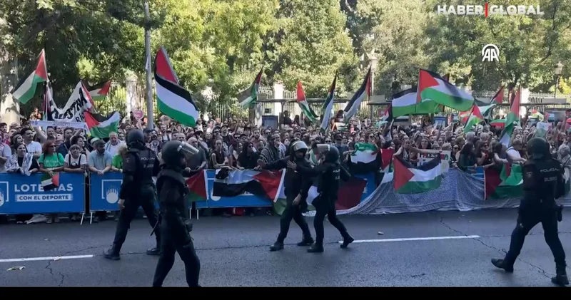 İspanya Gazze katliamına karşı sokağa döküldü: Madrid de Özgür Filistin sloganları