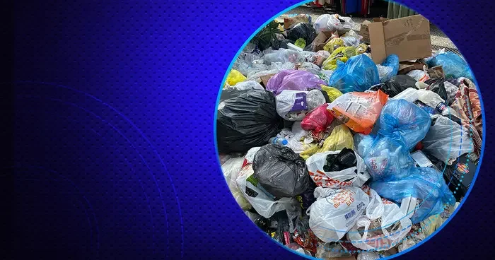 İzmir de çöp isyanı sürüyor: Fareler basacak, kusacağım