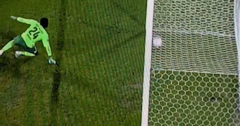 Top çizgiyi geçti mi? Fenerbahçe den gol itirazı