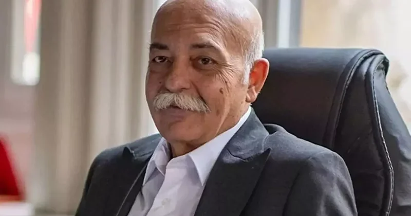 Usta oyuncu Settar Tanrıöğen, kedisiyle birlikte 2 oda bir salon evde yaşıyor