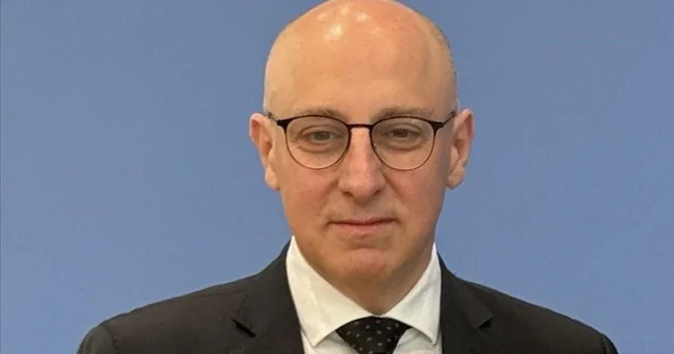 Alman istihbaratına Türk başkan: Sinan Selen, BfV yöneticiliğine atandı