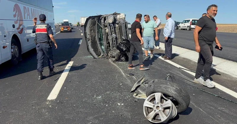 Tek şeride düşürülen yolda feci kaza: 6 yaralı