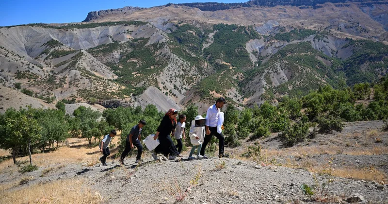 Şehirden köye göçtüler, kendi işlerini kurdular! Yılda 2,5 ton üretiyor, taleplere yetişemiyorlar Sözcü Gazetesi