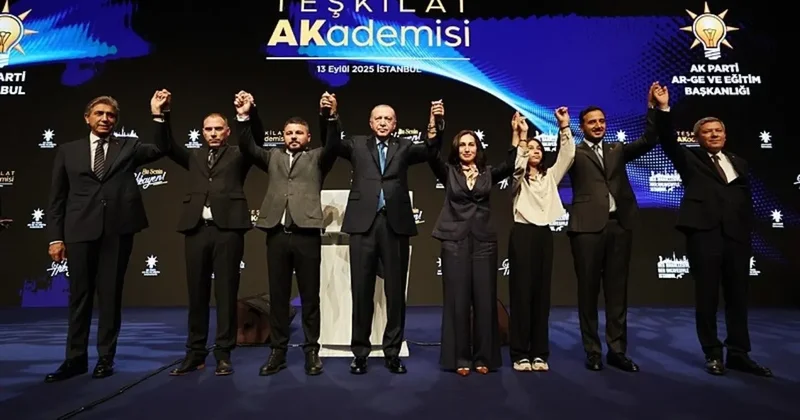 AK Parti’ye katılımlar devam ediyor