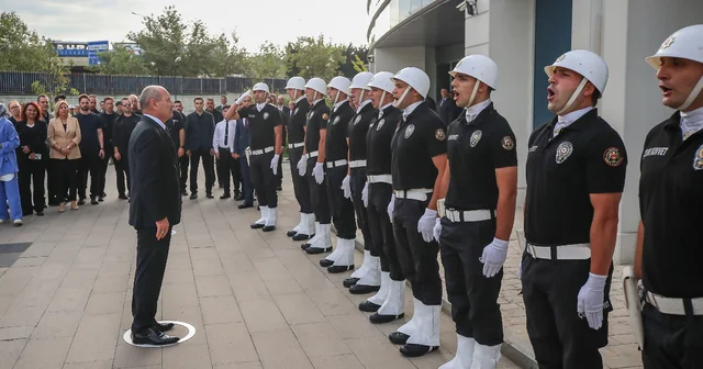 Antalya ya atanan Bursa Emniyet Müdürü Zaimoğlu na veda töreni düzenlendi Bursa Haberleri
