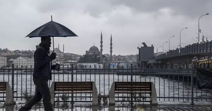 İstanbul a sağanak sürprizi! Meteoroloji tarih verdi