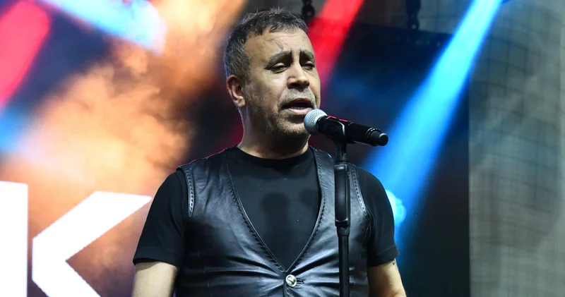 Haluk Levent, Ağrı da gençler için gönüllü olarak konser verdi: Başarılar emekle oluyor Magazin haberleri