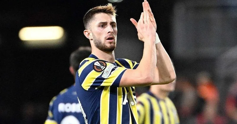 Fenerbahçe, TFF ye bildirdi: Sözleşmesi 1 yıl uzatıldı