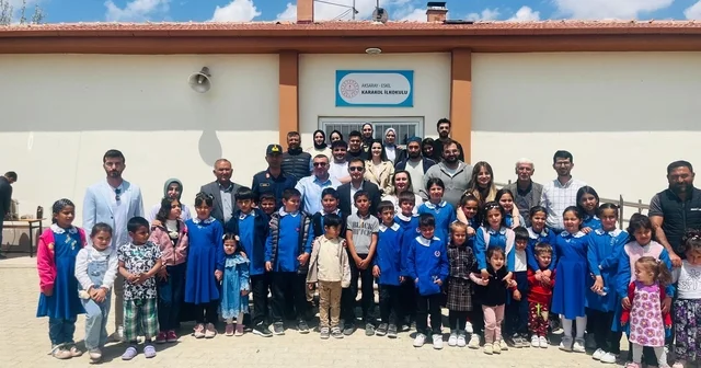 Eskil Kaymakamı Yurddaş, üniversite öğrencileriyle köy okuluna ziyarette bulundu Aksaray Haberleri