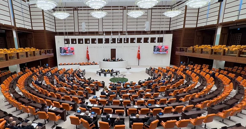 AK Parti 35 maddelik kanun teklifini TBMM Başkanlığı’na sundu