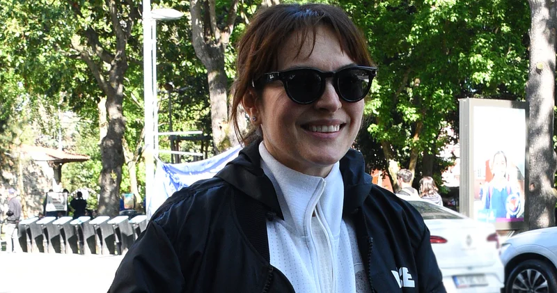 Ezgi Mola: Oğlumu parka getirdim Magazin haberleri
