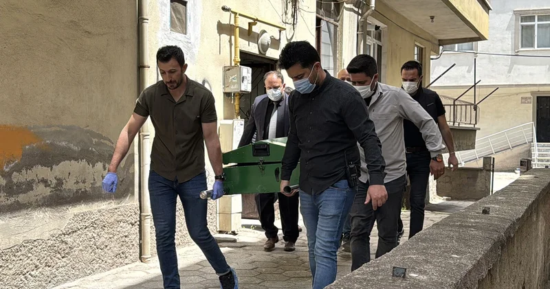 Çilingirle girdiği evde dehşetle karşılaştı! Kırıkkale de dondurucu ve buzdolabından ceset parçaları çıktı