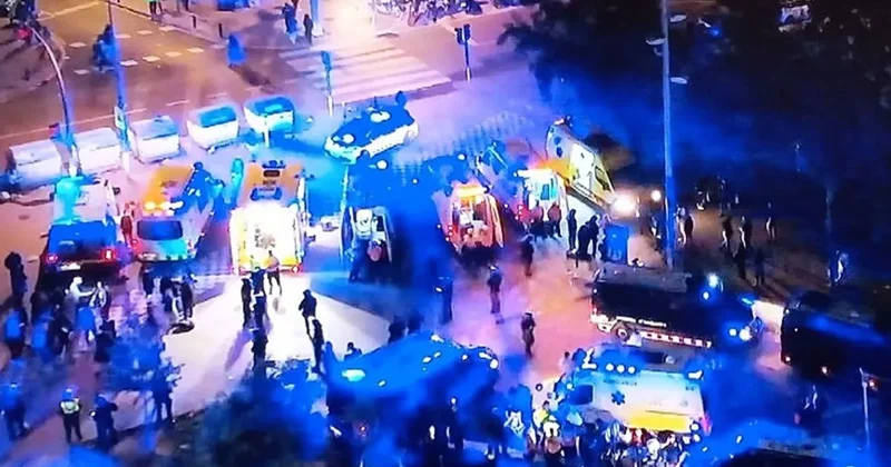 Barcelona’nın şampiyonluğu gölgede kaldı! Aracıyla kalabalığın içine daldı...