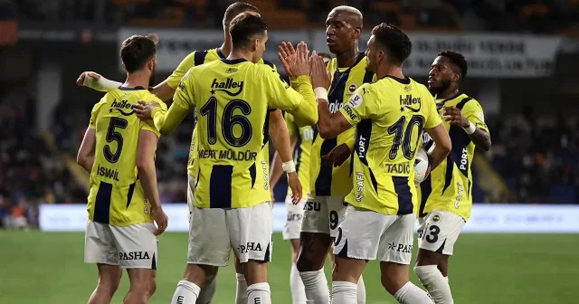 Fenerbahçe transferi duyurdu: Genç yıldıza 4 yıllık sözleşme Transfer Haberleri