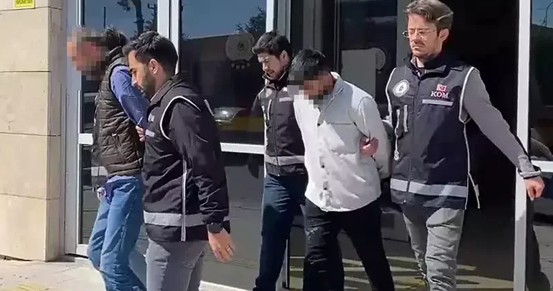 Telefon dolandırıcısı, 2 milyon liralık altını almaya gelince suçüstü yakalandı