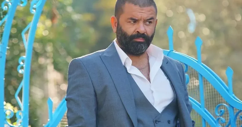 Bülent Şakrak aşk hayatıyla gündemde! Sevgilisiyle romantik akşam yemeğine çıktı