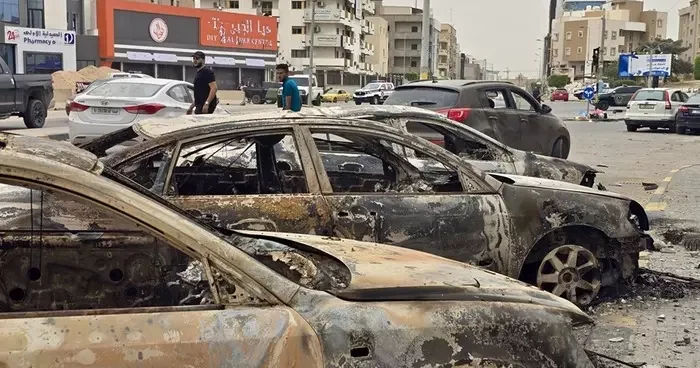 Libya nın başkenti Trablus karıştı, Türkler tahliye edildi: Hedef gözetmeden ateş ediyorlar