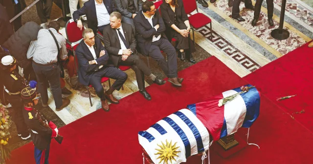 Mujica, çiftliğine defnedildi Dünya Haberleri