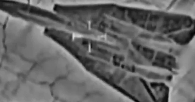 Terör devleti İsrail İran’ın park halindeki F 14’lerini vuruldu VİDEO İZLE