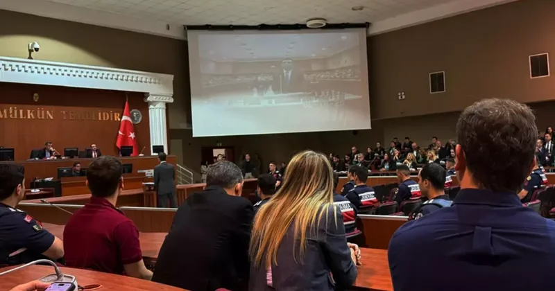 Ekrem İmamoğlu hakim karşısında! 2 ay sonra ilk kez görüntülendi