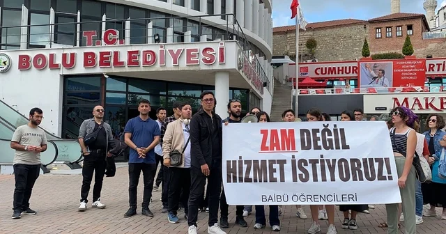 Bolu da üniversite öğrencilerinden otobüs zammı protestosu Bolu Haberleri