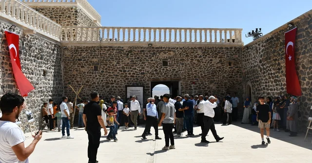Batman da restorasyonu tamamlanan 1600 yıllık Mor Kiryakus Manastırı turizme açıldı Batman Haberleri