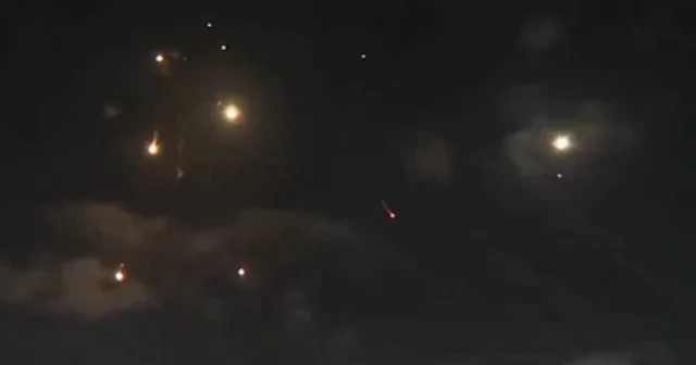İsraillinin görüntülemek istediği füze yanı başına düştü VİDEO İZLE