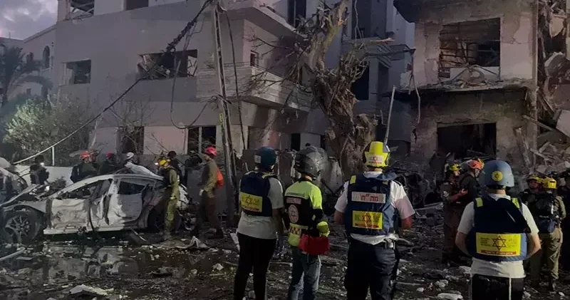 İran İsrail savaşı 4 üncü gününde; enerji tesislerine saldırılar