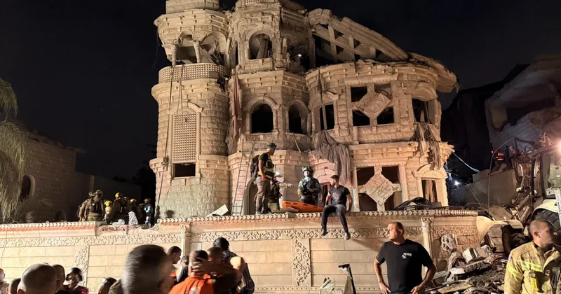 İsrail de İran füzesinde hasar gören binalardan 22 si acil yıkılacak