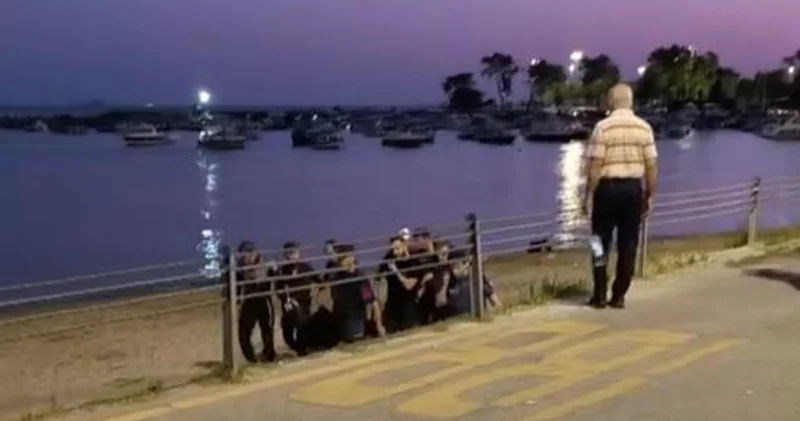 Kadıköy de denize giren 22 yaşındaki genç boğuldu