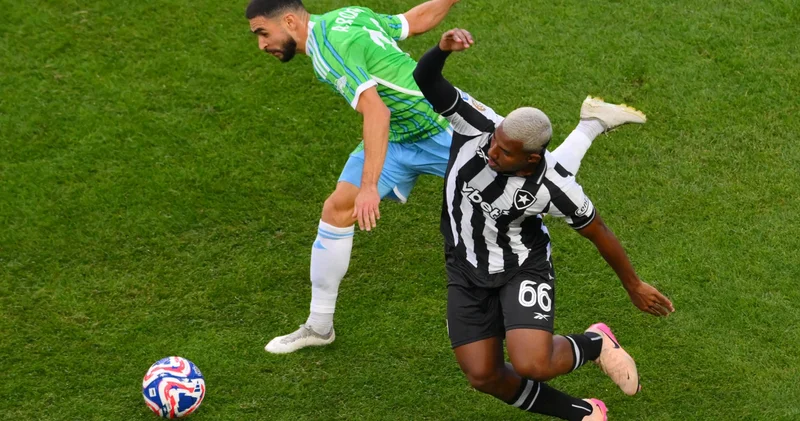 Alex Telles li Botafogo güç bela kazandı