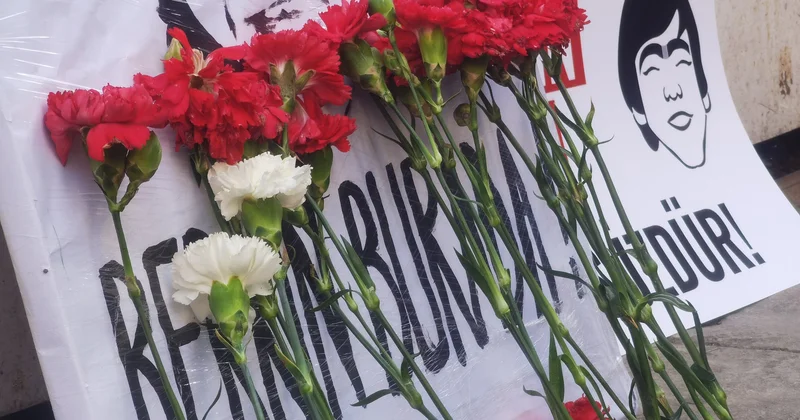 Berkin Elvan 12 yıl önce vurulduğu yerde karanfillerle anıldı Agos