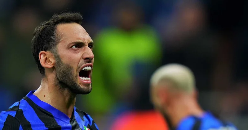 Inter, Galatasaray ın teklifini düşük buldu! Hakan Çalhanoğlu nun menajeriyle görüşme