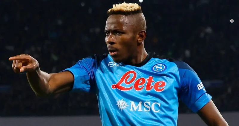 Napoli Osimhen i satmaya mecbur kaldı
