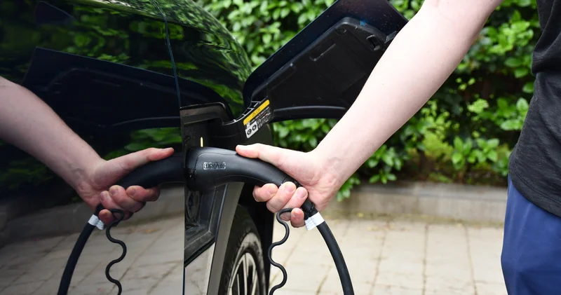 Bizi bekleyen gizli tehlikeye: Elektrikli araçlar