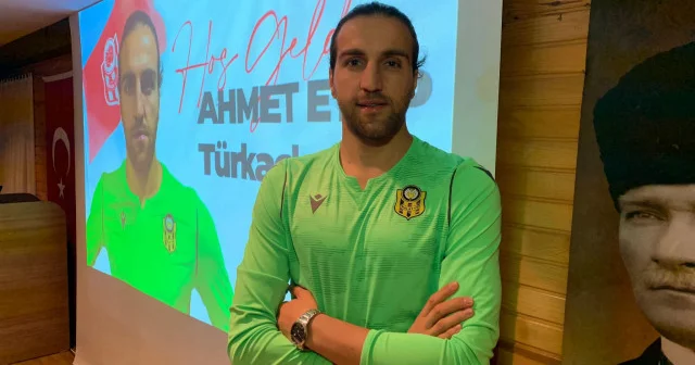 Yeni Malatyaspor Ahmet Eyüp Türkaslan ın formasını emekli etti Spor Haberleri