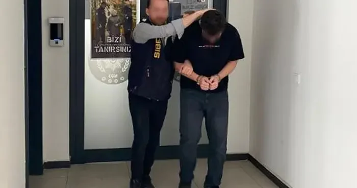 Kocaeli de 115 yıl hapis cezasıyla aranan dolandırıcı yakalandı
