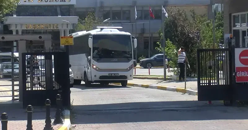 Mehmet Murat Çalık ın Adli Tıp taki işlemleri tamamlandı