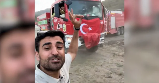 Suriyeli genç Hatay dan gelen itfaiye ekiplerini bozkurt işaretiyle karşıladı: Kardeşiz kardeş VİDEO İZLE
