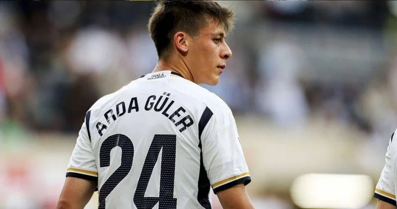 Arda Güler imzayı attı: Annesi de yanındaydı