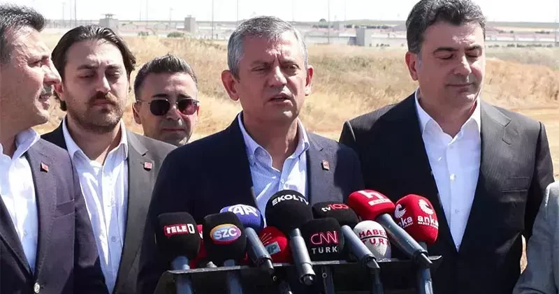 Özgür Özel, İmamoğlu nun duruşması sonrasında açıklama yaptı