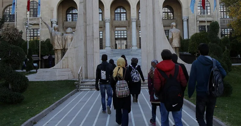 Türkiye de eğitim nedeniyle 2,4 milyon kişi il değiştirdi