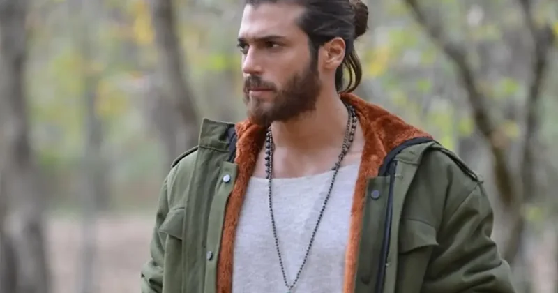 İtalya yı ülkesine tercih eden Can Yaman sevgilisiyle Bodrum da