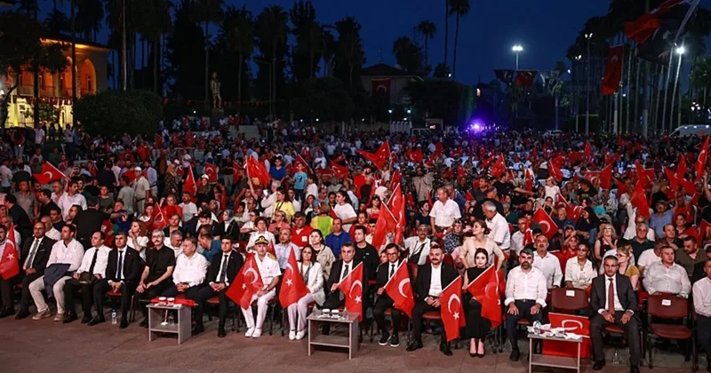 15 Temmuz’un 9. yıldönümünde Türkiye meydanlarda