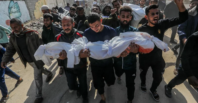 Soykırımcı İsrail in Gazze ye son 24 saatteki saldırılarında 94 Filistinli hayatını kaybetti