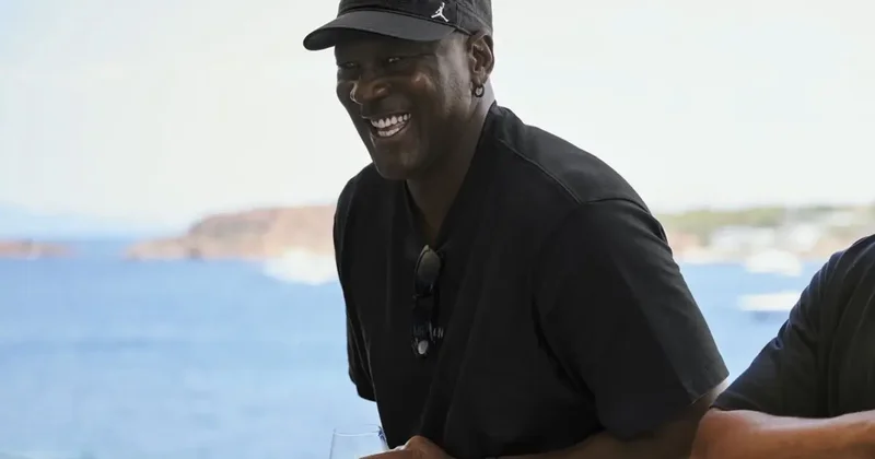 Michael Jordan ın Yunanistan da bıraktığı bahşişe çalışanlar bile inanamadı