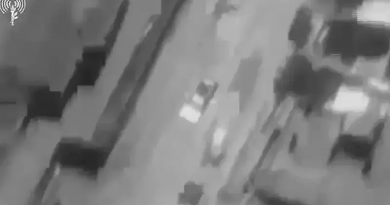 İsrail ordusu, Suriye nin güneyine düzenlediği saldırıların görüntülerini paylaştı